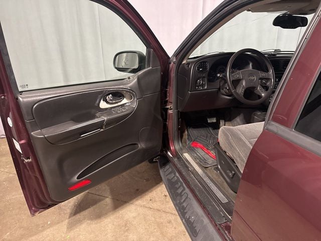 Used 2006 Chevrolet TrailBlazer LT with VIN 1GNET16M566151717 for sale in Gaylord, MI