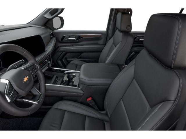 2025 Chevrolet Suburban 4WD LT