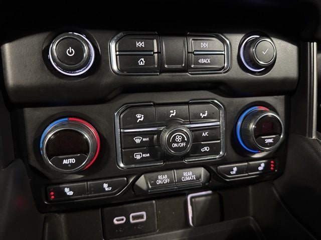 2021 Chevrolet Suburban 4WD LT