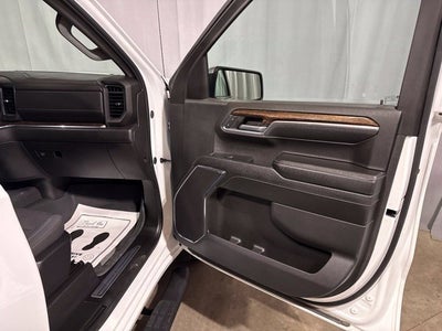 2024 GMC Sierra 1500 4WD Crew Cab Short Box SLE