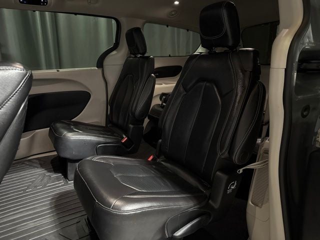 2022 Chrysler Pacifica Touring L AWD