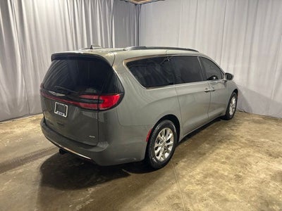 2022 Chrysler Pacifica Touring L AWD