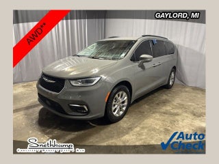 2022 Chrysler Pacifica Touring L AWD