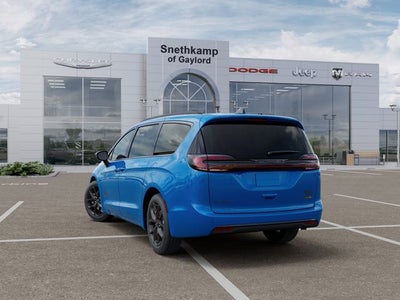 2027 Chrysler Pacifica PACIFICA SELECT AWD