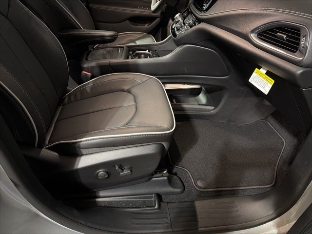 2026 Chrysler Pacifica PACIFICA LIMITED AWD