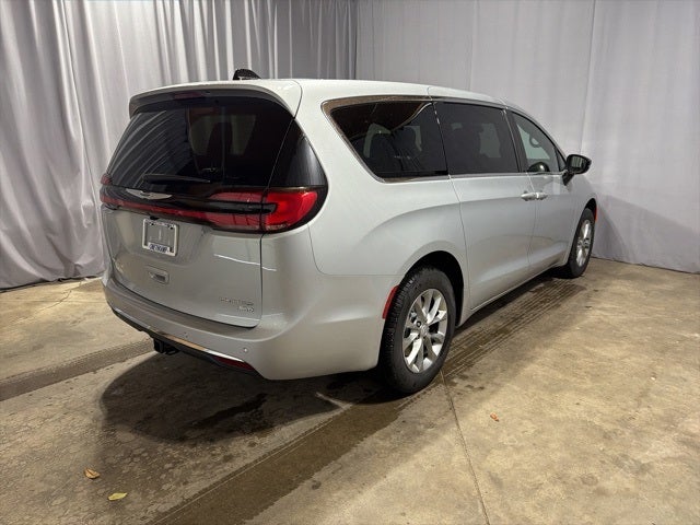 2026 Chrysler Pacifica PACIFICA LIMITED AWD