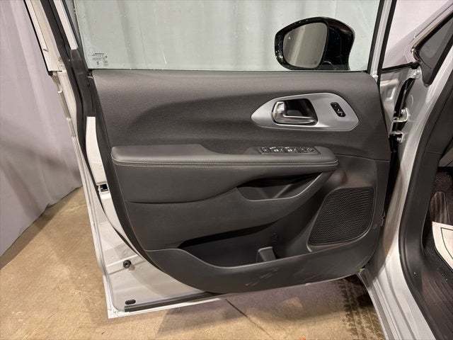 2026 Chrysler Pacifica PACIFICA LIMITED AWD