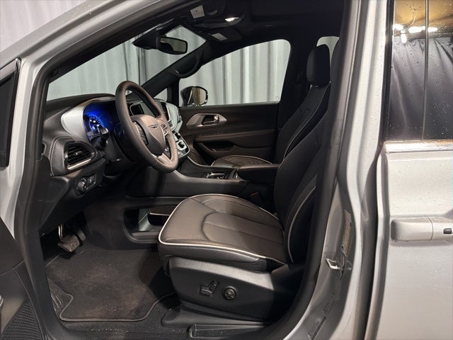 2026 Chrysler Pacifica PACIFICA LIMITED AWD