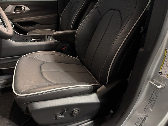 2026 Chrysler Pacifica PACIFICA LIMITED AWD