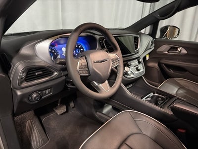 2026 Chrysler Pacifica PACIFICA LIMITED AWD