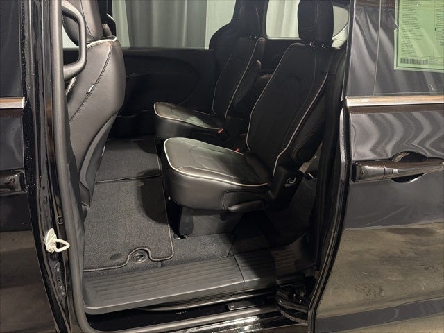 2026 Chrysler Pacifica PACIFICA LIMITED AWD