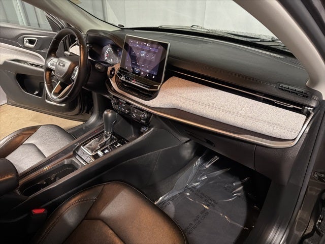 2022 Jeep Compass Latitude Lux 4x4