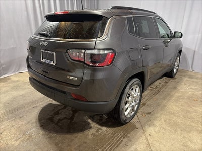 2022 Jeep Compass Latitude Lux 4x4