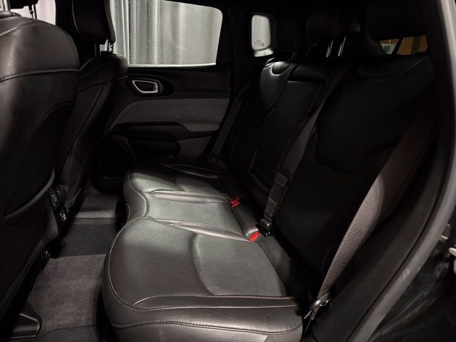 2023 Jeep Compass Latitude Lux FWD