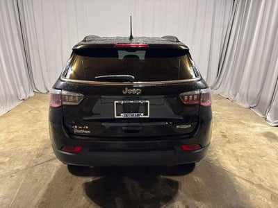 2023 Jeep Compass Latitude Lux FWD