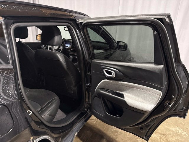 2023 Jeep Compass Latitude Lux FWD