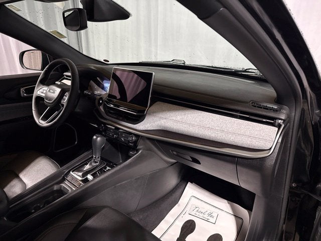 2023 Jeep Compass Latitude Lux FWD