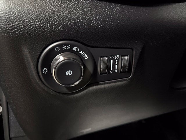 2023 Jeep Compass Latitude Lux FWD