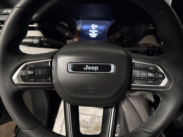 2023 Jeep Compass Latitude Lux FWD