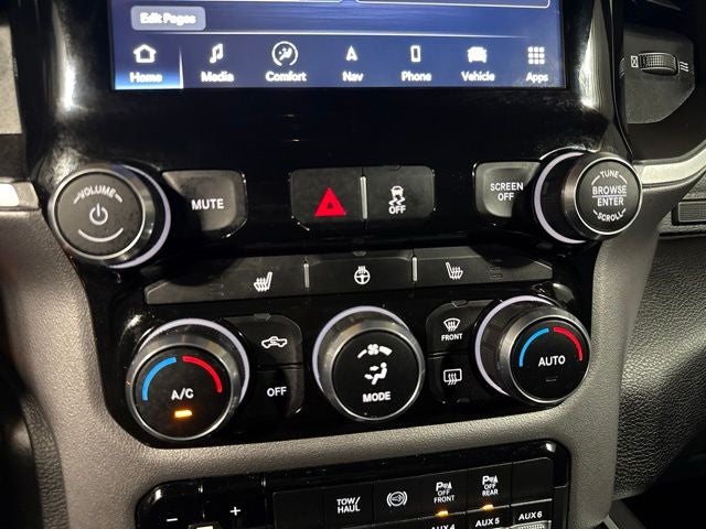 2022 RAM 3500 Big Horn Crew Cab 4x4 8' Box