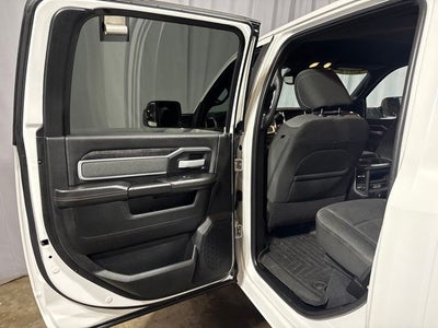 2022 RAM 3500 Big Horn Crew Cab 4x4 8' Box