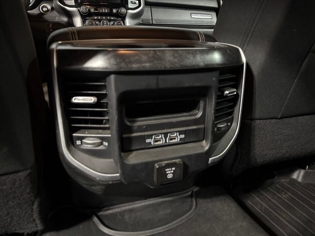 2022 RAM 3500 Big Horn Crew Cab 4x4 8' Box