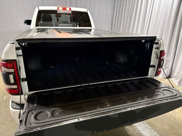 2022 RAM 3500 Big Horn Crew Cab 4x4 8' Box