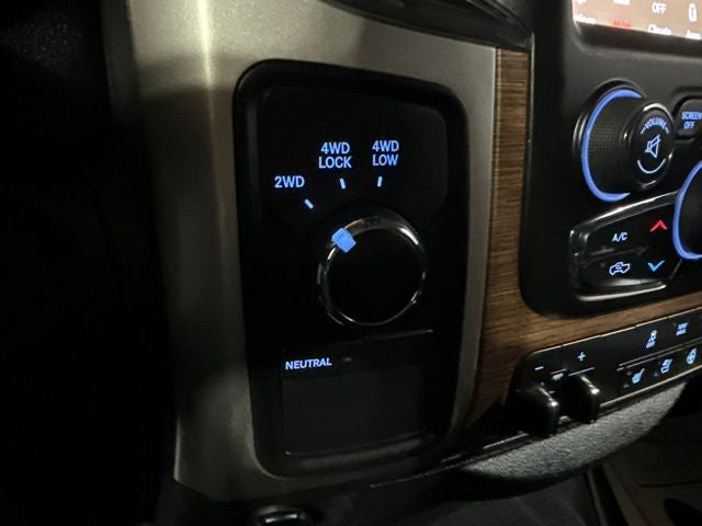 2018 RAM 3500 Laramie Crew Cab 4x4 8' Box