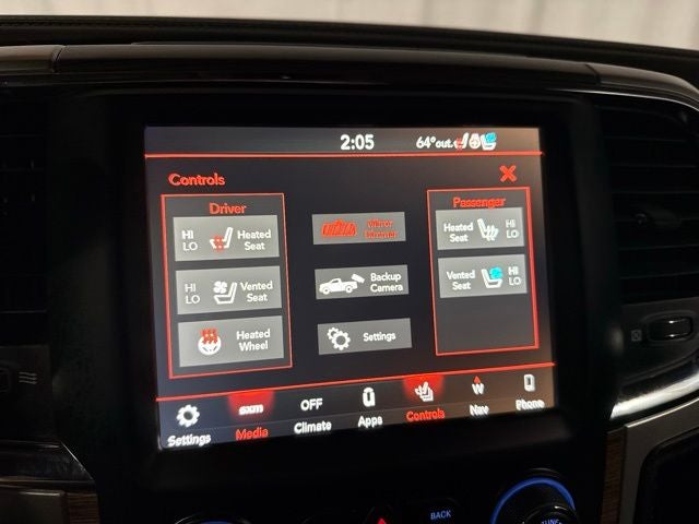 2018 RAM 3500 Laramie Crew Cab 4x4 8' Box
