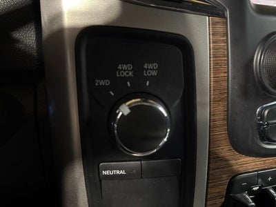2018 RAM 3500 Laramie Crew Cab 4x4 8' Box