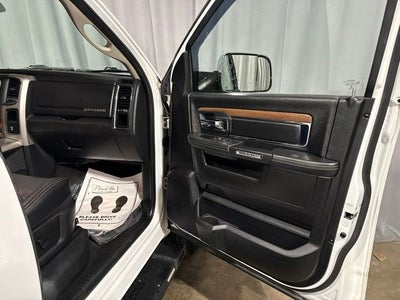 2018 RAM 3500 Laramie Crew Cab 4x4 8' Box
