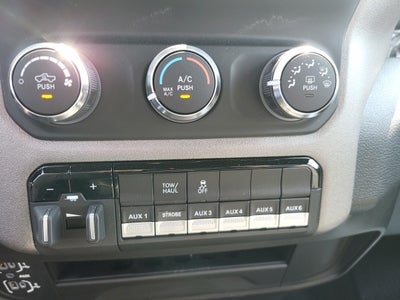 2022 RAM 2500 Tradesman Regular Cab 4x4 8' Box