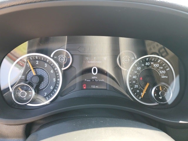 2022 RAM 2500 Tradesman Regular Cab 4x4 8' Box