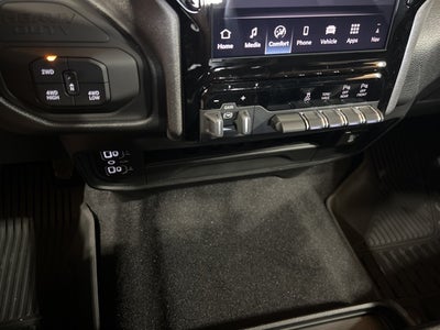 2025 RAM Ram 2500 RAM 2500 TRADESMAN CREW CAB 4X4 6'4' BOX