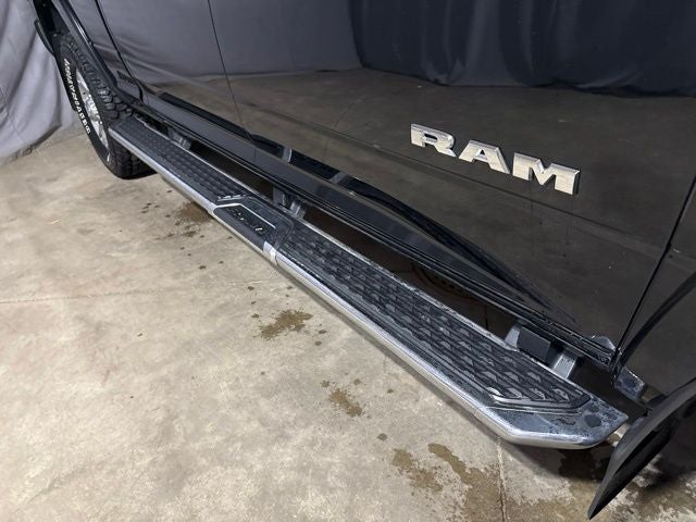 2022 RAM 2500 Laramie Crew Cab 4x4 6'4' Box