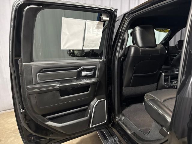 2022 RAM 2500 Laramie Crew Cab 4x4 6'4' Box
