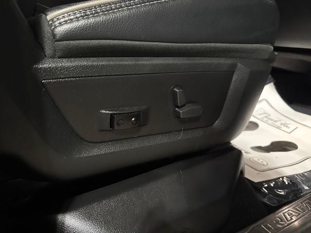 2022 RAM 2500 Laramie Crew Cab 4x4 6'4' Box