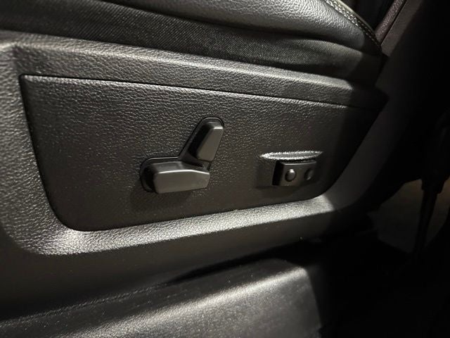 2022 RAM 2500 Laramie Crew Cab 4x4 6'4' Box
