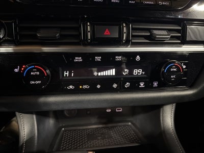 2025 Nissan Pathfinder SL 4WD