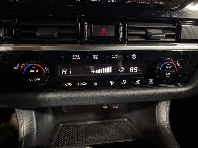 2025 Nissan Pathfinder SL 4WD