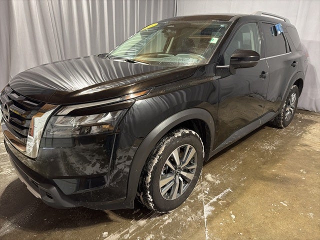 2025 Nissan Pathfinder SL 4WD