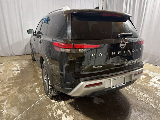 2025 Nissan Pathfinder SL 4WD