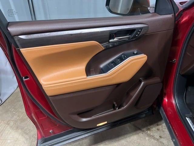 2022 Toyota Highlander Platinum