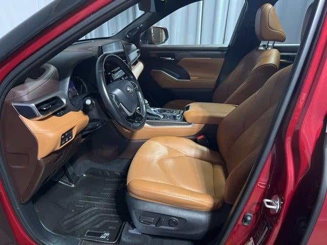 2022 Toyota Highlander Platinum