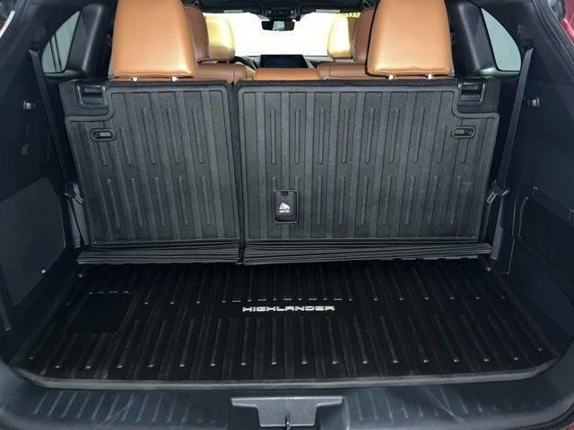 2022 Toyota Highlander Platinum