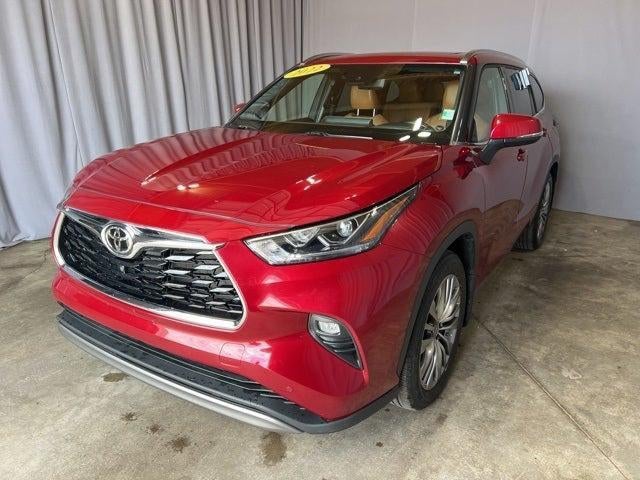 2022 Toyota Highlander Platinum