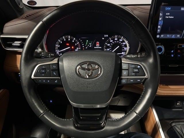2022 Toyota Highlander Platinum