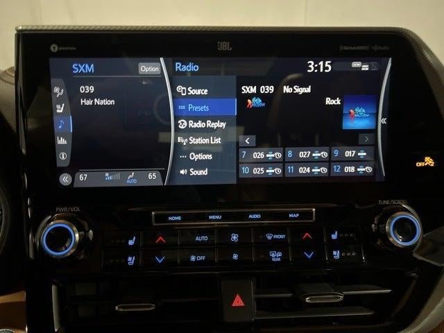 2022 Toyota Highlander Platinum
