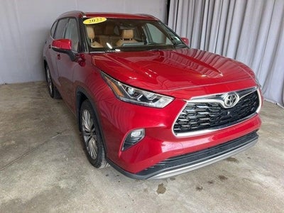 2022 Toyota Highlander Platinum