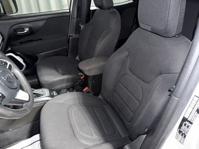 2020 Jeep Renegade Latitude FWD